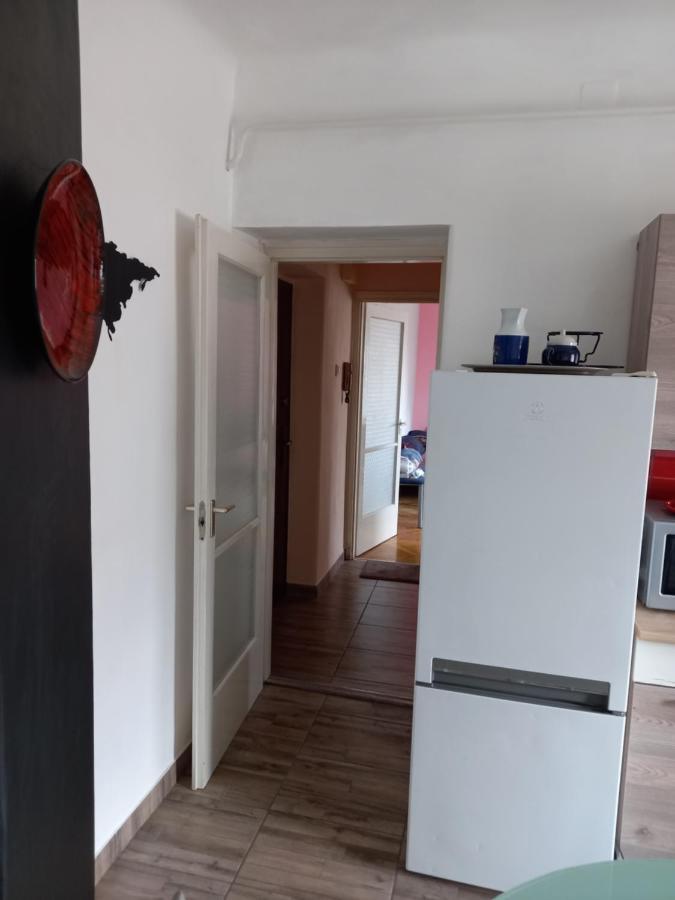 Aha Apartamento Debrecen Exterior foto